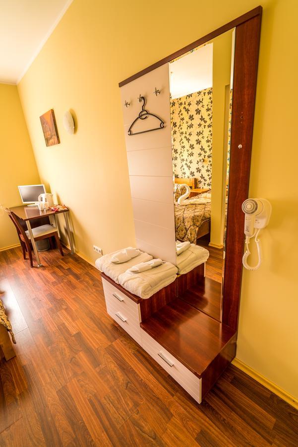 Manderley Hotel Tartu Ngoại thất bức ảnh